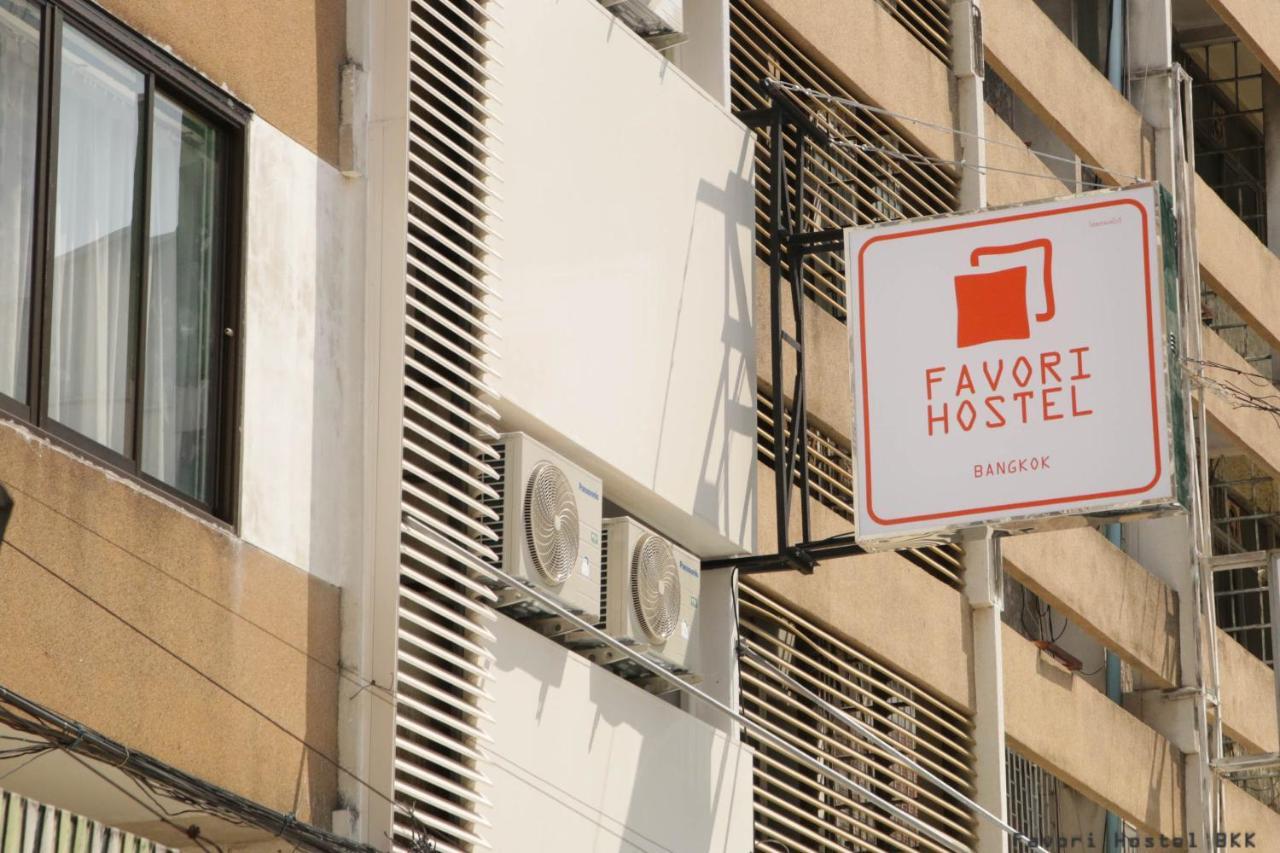 Favori Hostel Bangkok Surawong Экстерьер фото